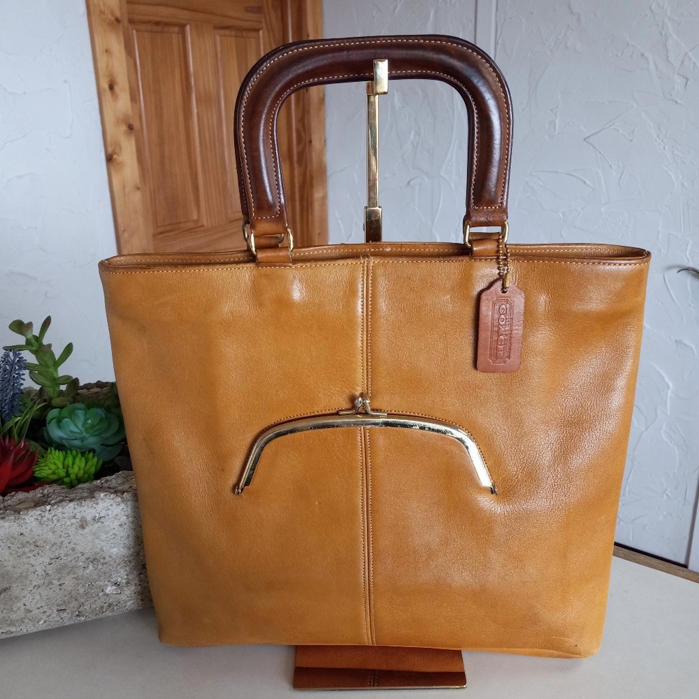 Coach 1973-75 New York, Cashin Carry Slim Tote by Bonnie Cashin - Picture 11 of 16